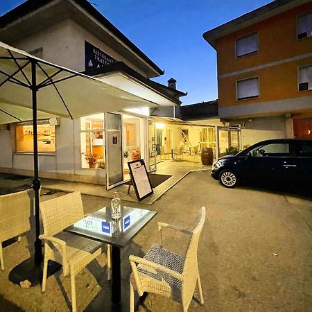 Albergo Trattoria Al Taj Sevegliano Екстер'єр фото